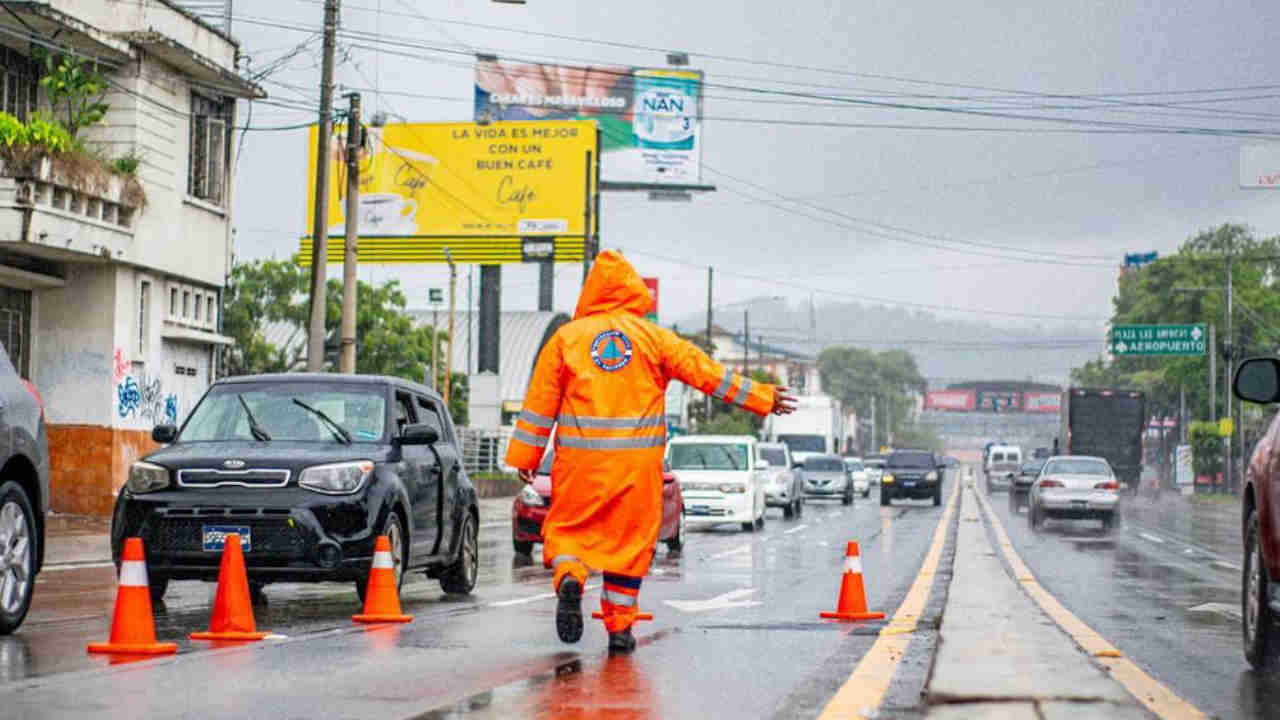Realizan obras de mitigación en todo el territorio debido a la Tormenta Tropical Julia realizan-obras-de-mitigacion-en-todo-el-territorio-debido-a-la-tormenta-tropical-julia